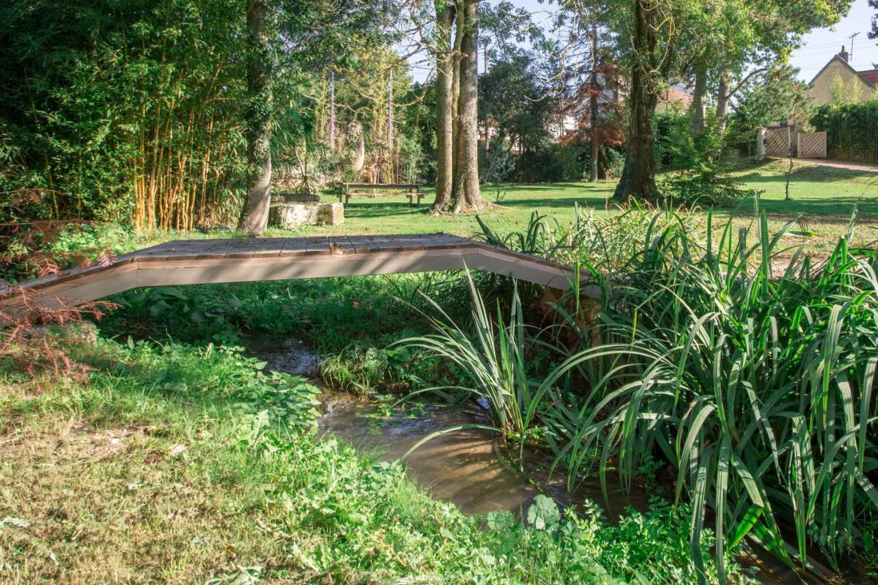 Villa Nature - Maya Village Pougny Buitenkant foto